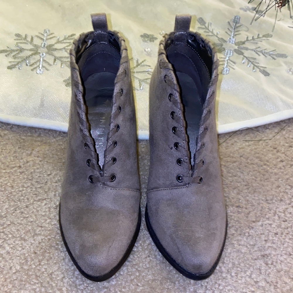 Coconuts by Matisse suede booties